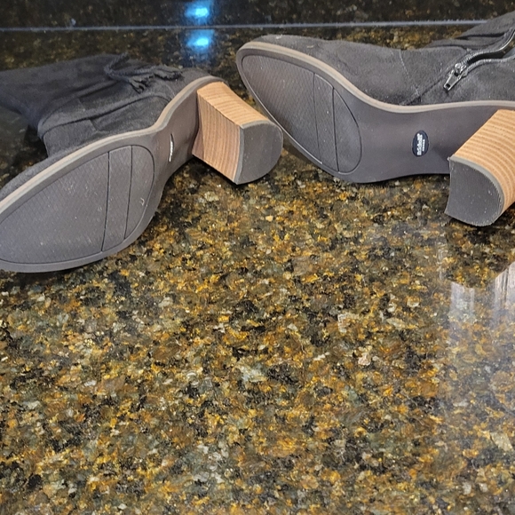 womens faux suede mid calf bootie - Picture 3 of 5